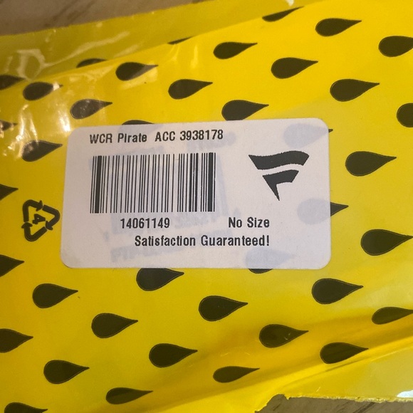 NWT Pittsburgh Pirates WinCraft Logo Rain Poncho, officially licensed,pvc-free - Picture 6 of 6